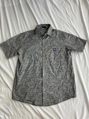 In4mation Men's Gray Button-Up Shirt